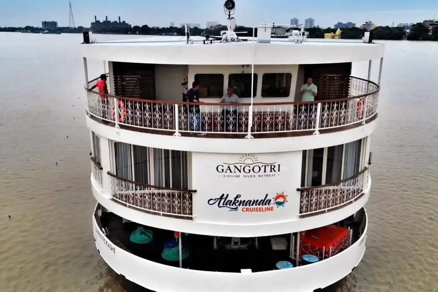 Gangotri cruise - Varanasi