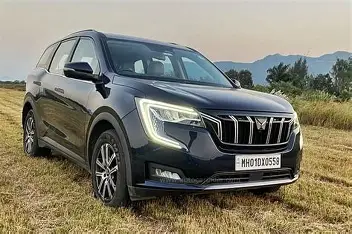 Premium SUV — Mahindra XUV700